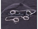 Langkettige Silberohrhänger mit doppeltem Clipverschluss