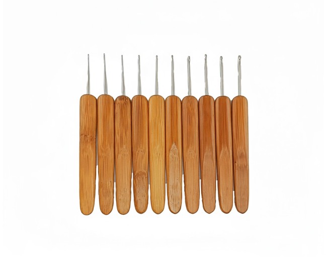 Crochet hooks bamboo and metal