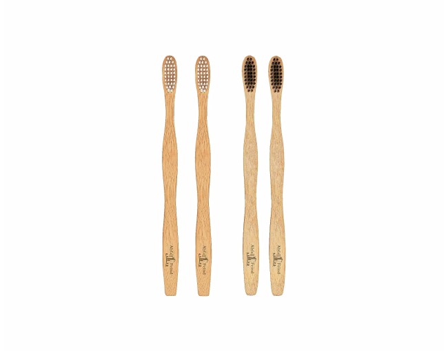 Set di 4 spazzolini da denti in bambù