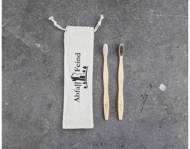 Lot de 4 brosses à dents en bambou