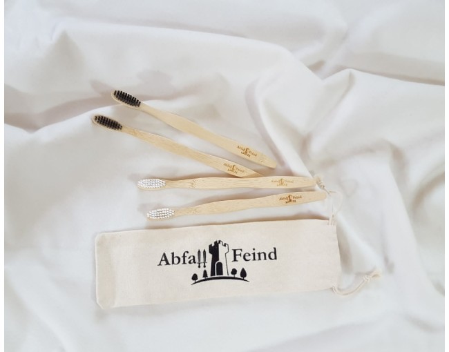 Lot de 4 brosses à dents en bambou