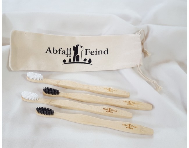 Lot de 4 brosses à dents en bambou