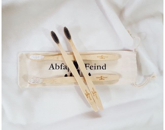 Lot de 4 brosses à dents en bambou