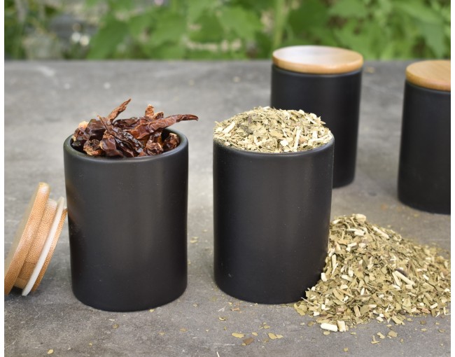 Elegant spice containers made of ceramic and bamboo, set of 8