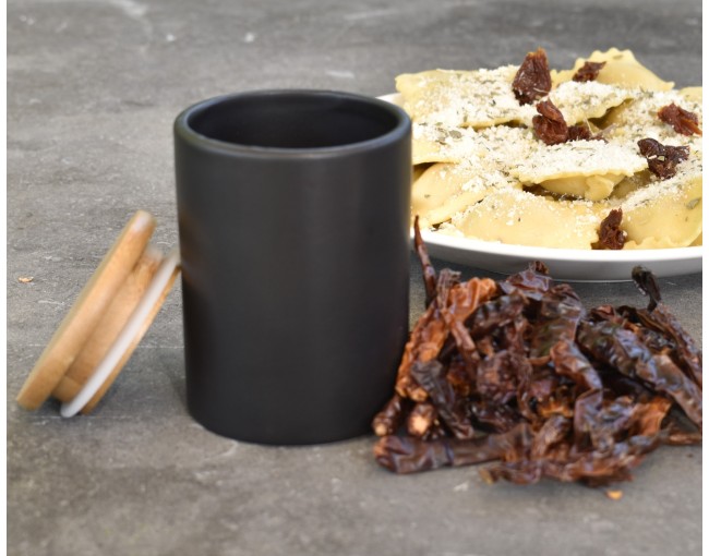 Elegant spice containers made of ceramic and bamboo, set of 8