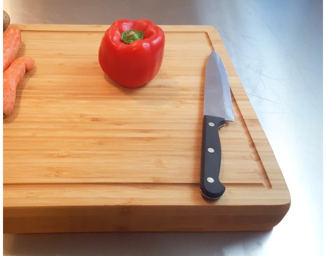 Solid cutting board