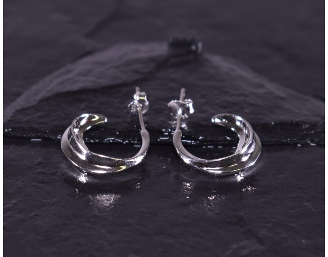 Anschmiegsame Silberohrstecker