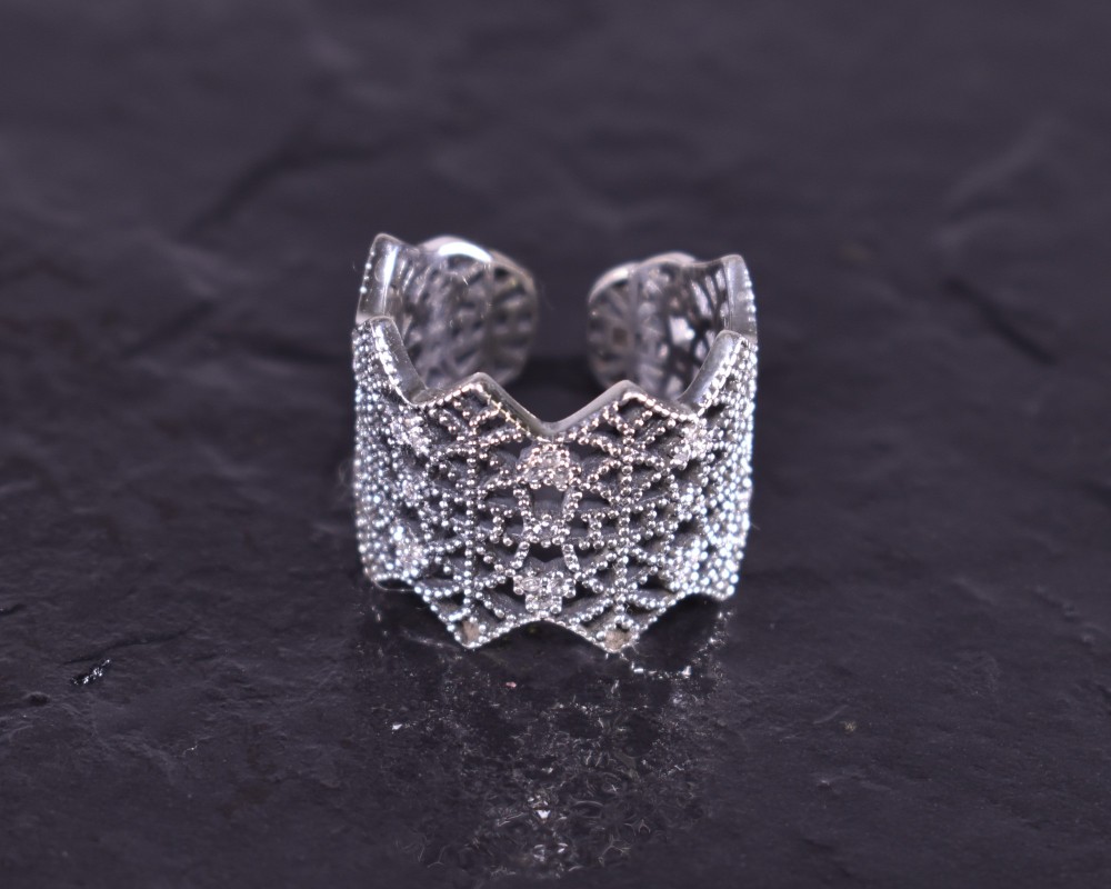 Detailreicher Vintage Silberringgnet
