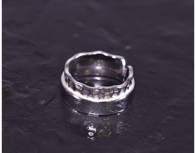 Dualistisch designter Silberring