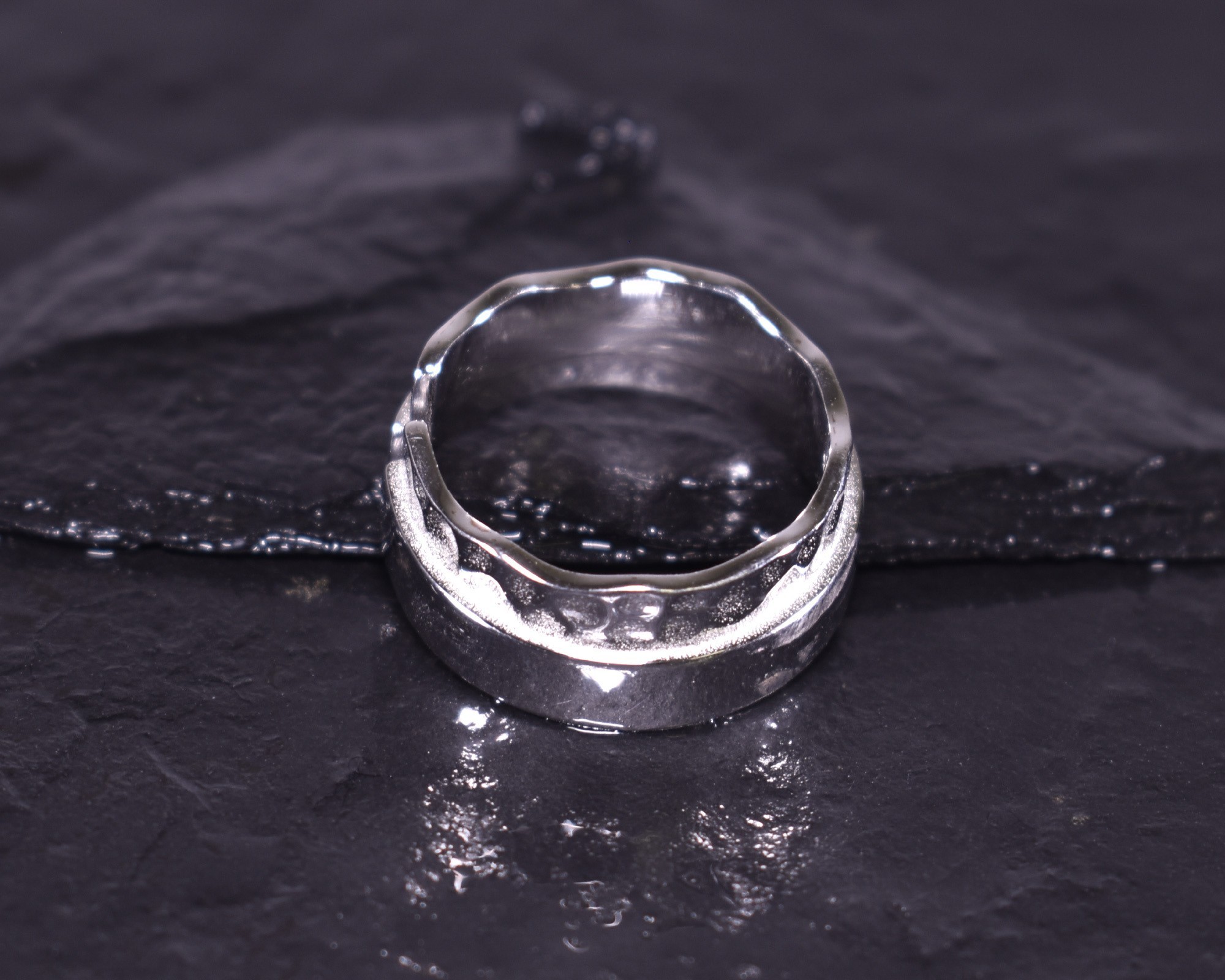 Dualistisch designter Silberring