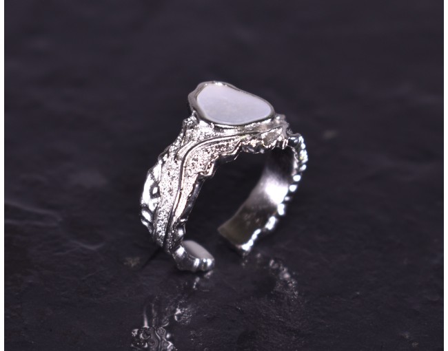 Glamourös romantischer Silberring
