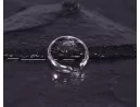 Glänzende Silberohrringe ohne piercing