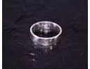 Klassischer Silberring mit glattpolierte Oberfläche