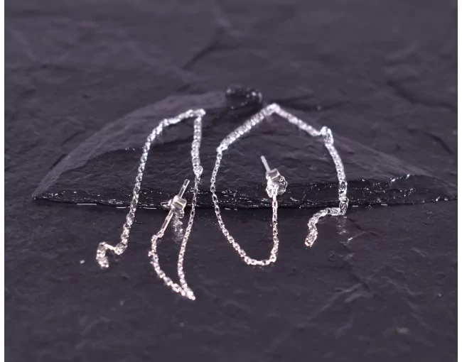 Lange stylische Silberohrhaken