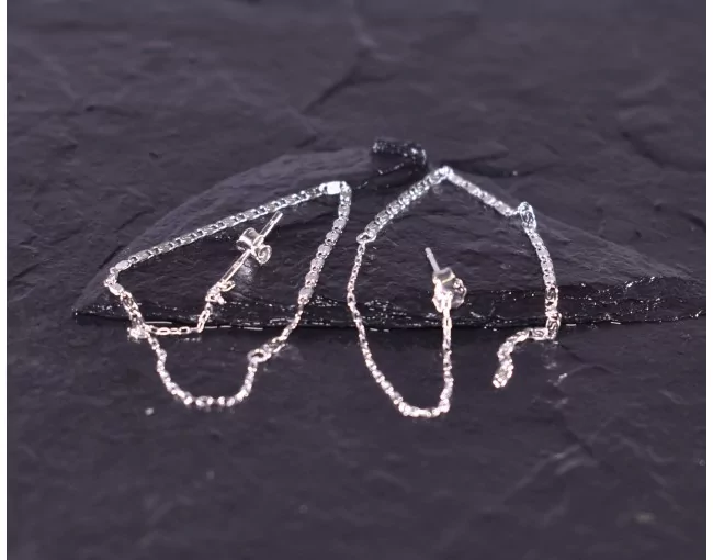 Lange stylische Silberohrhaken
