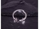 Modern designter Silberring mit markanter Farbgebung