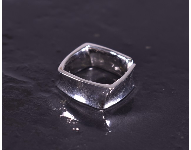 Quadratisch moderner Silberring offen