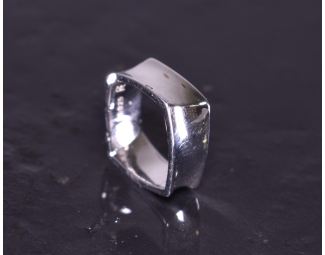 Quadratisch moderner Silberring offen