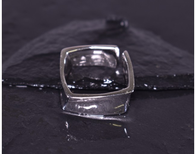 Quadratisch moderner Silberring offen