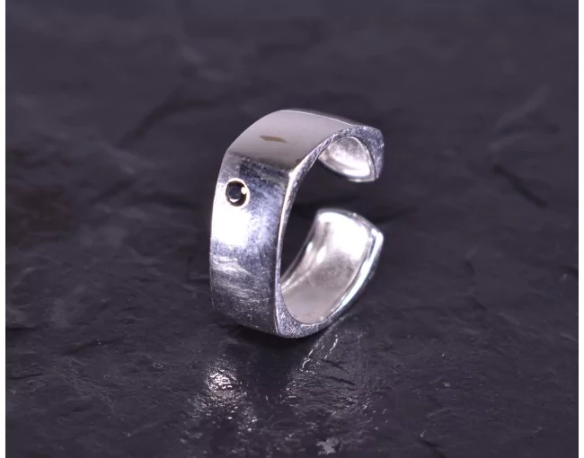 Quadratischer Silberring offen