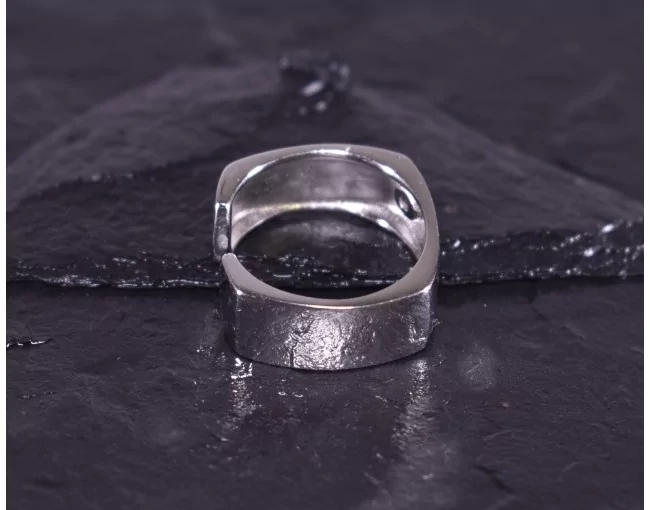 Quadratischer Silberring offen