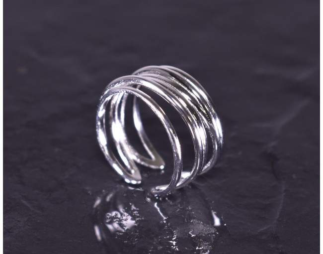 Raffinierter Silberring mehrschichtig