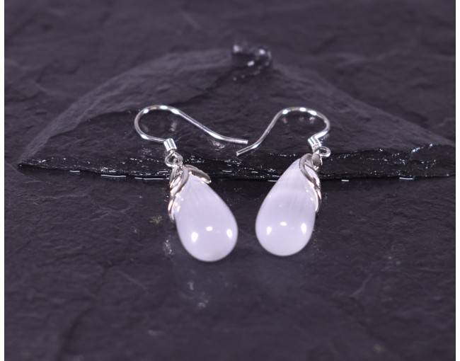 Silberohrhänger mit Katzenauge Opal