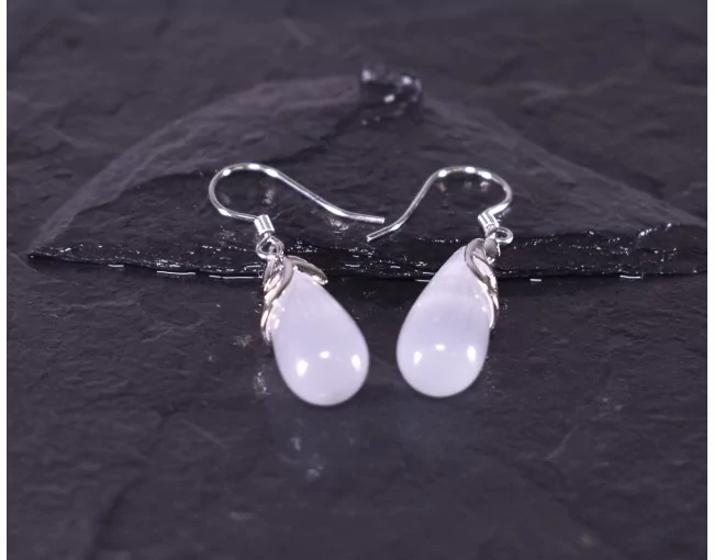 Silberohrhänger mit Katzenauge Opal