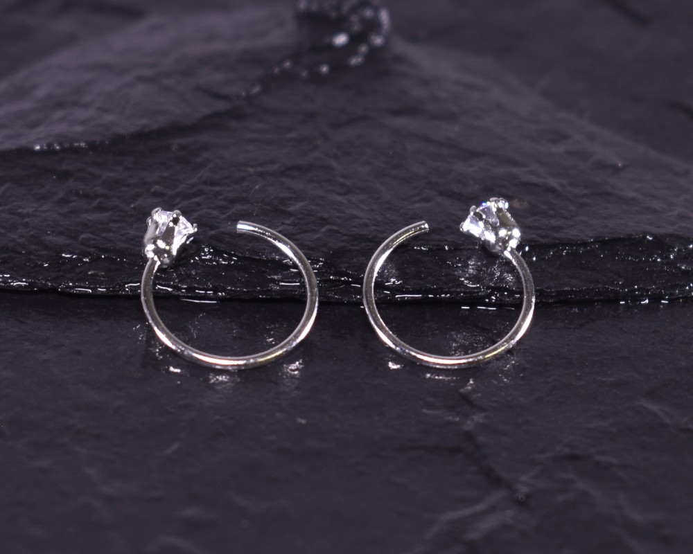 Silberohrring mit Zirkonstein
