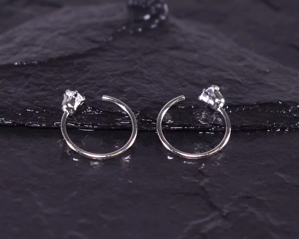 Silberohrring mit Zirkonstein