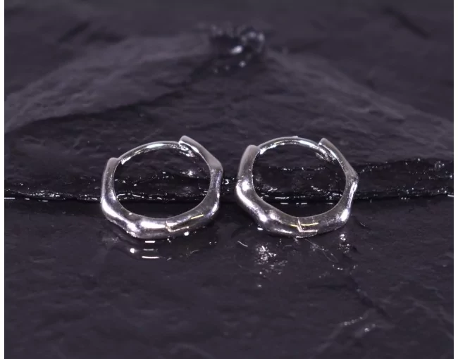 Silberohrringe mit abgerundeter Sternform