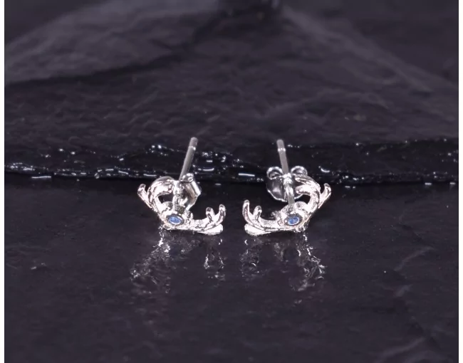 Silberohrstecker mit blauem Zirkon