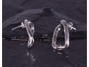 Silberohrstecker mit dynamischer Form