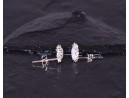 Silberohrstecker mit ovalem Opal