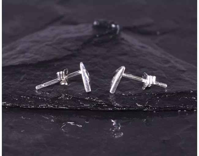 Silberohrstecker mit Papierflugzeug Motiv