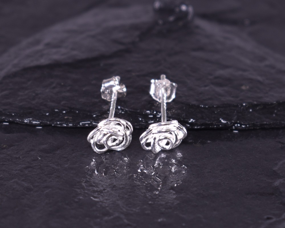 Silberohrstecker mit Rosen