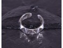 Silberring im Punk Design