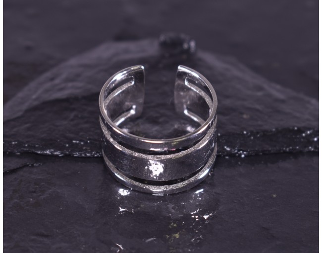 Silberring mit drei Ebenen offen