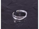 Silberring mit gedrehter Ringschiene