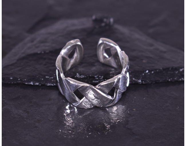 Silberring mit keltischem Flechtmotiv