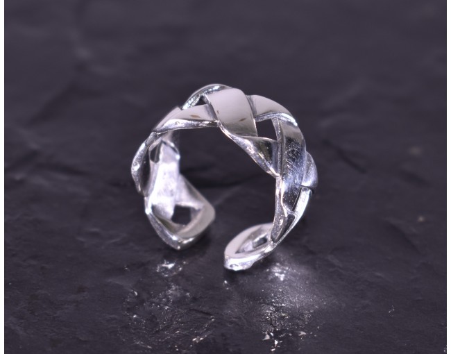 Silberring mit keltischem Flechtmotiv