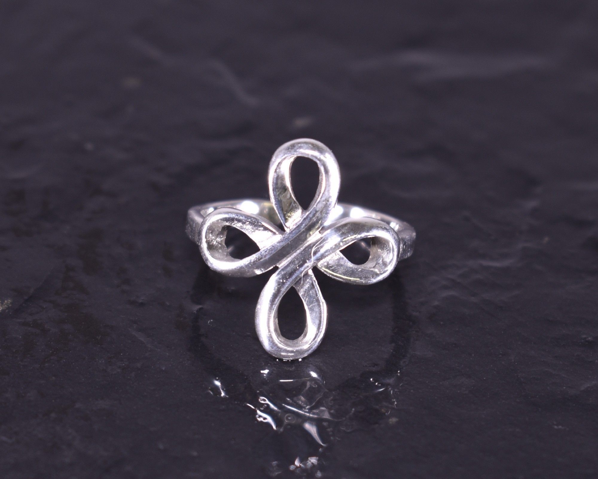 Silberring mit Kleeblattmotiv