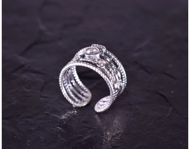 Vintage Silberring mit mehreren verzierten Ebenen