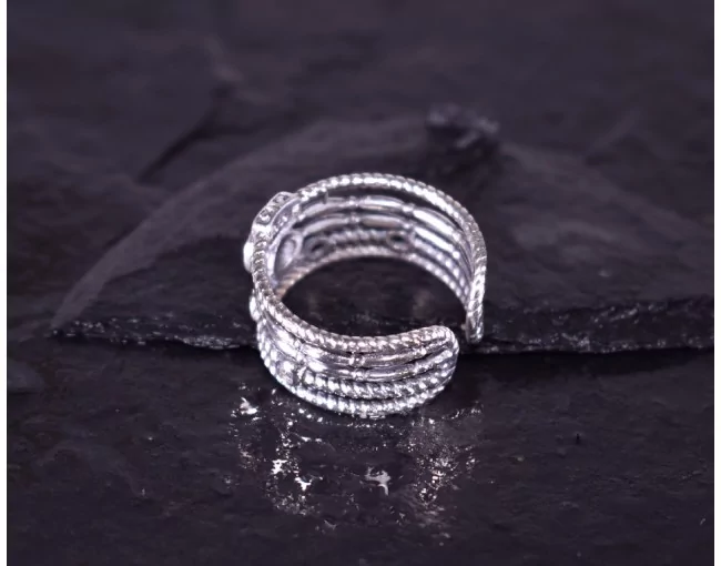 Vintage Silberring mit mehreren verzierten Ebenen