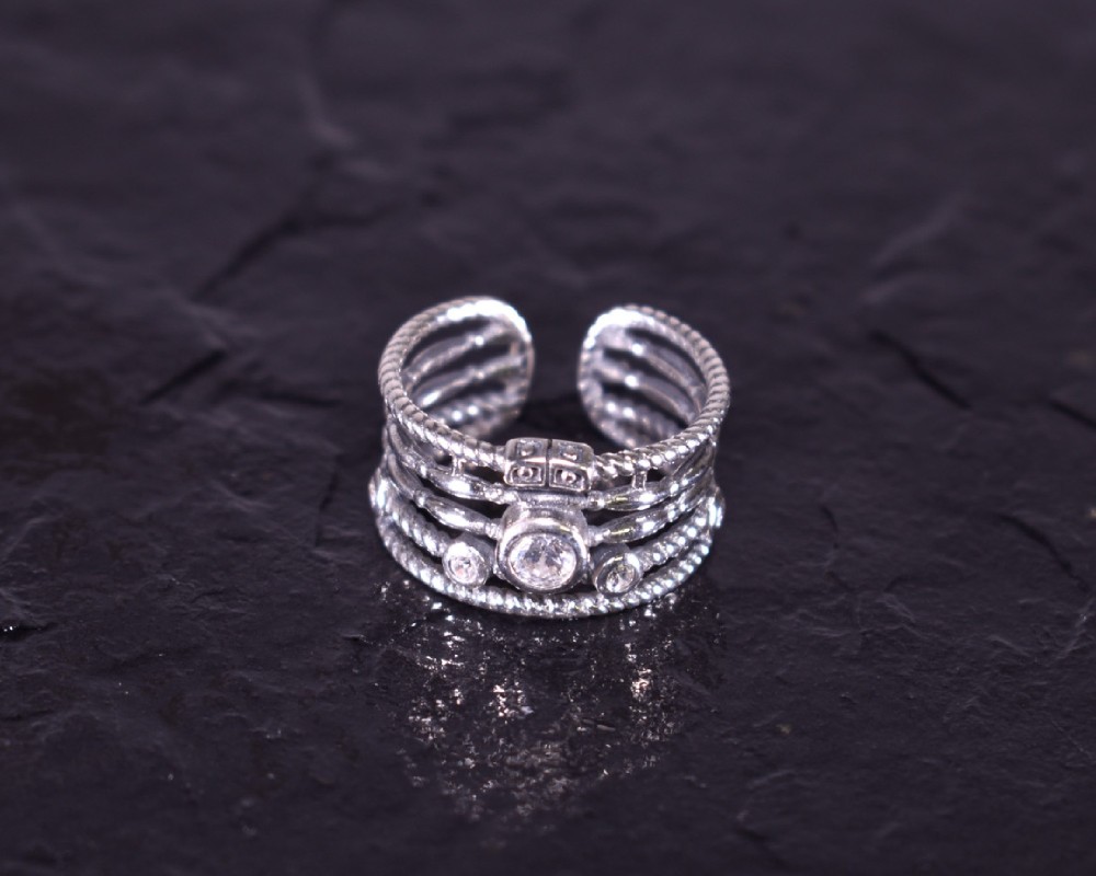 Vintage Silberring mit mehreren verzierten Ebenen