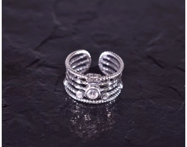 Vintage Silberring mit mehreren verzierten Ebenen