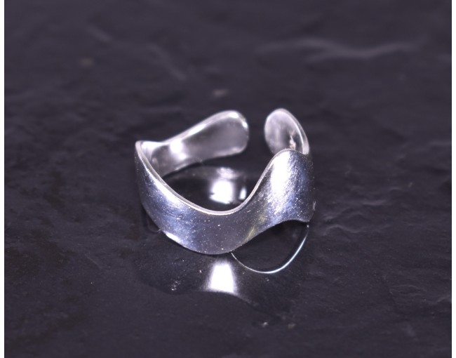 Wellenförmiger Silberring