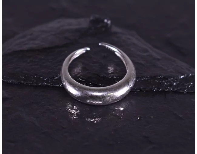 Zeitlos eleganter Silberring