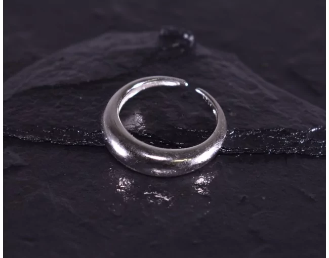 Zeitlos eleganter Silberring